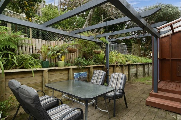 Photo of property in 55 Carlton Street, Bellevue, Tauranga, 3110