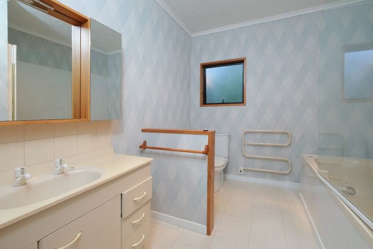 Photo of property in 1 Dalkeith Road, Port Chalmers, 9023