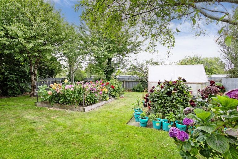 Photo of property in 77 Adamson Crescent, Glengarry, Invercargill, 9810