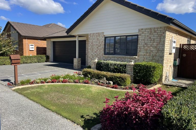 Photo of property in 28 Espalier Drive, Henderson, Auckland, 0612