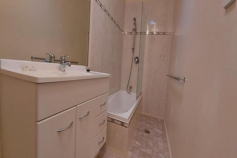 Photo of property in 9 Kona Crescent, Henderson, Auckland, 0610