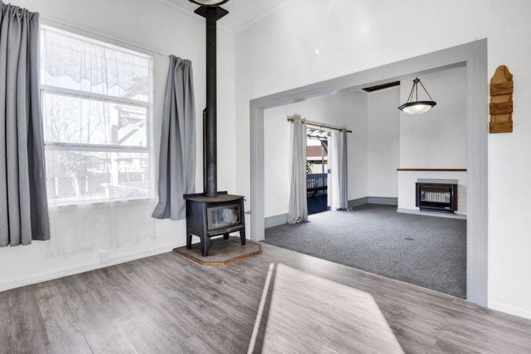 Photo of property in 176 Glover Road, Hawera, 4610