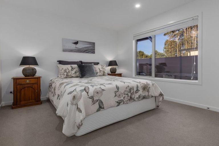 Photo of property in 25 Phoenix Palms Grove, Levin, 5510