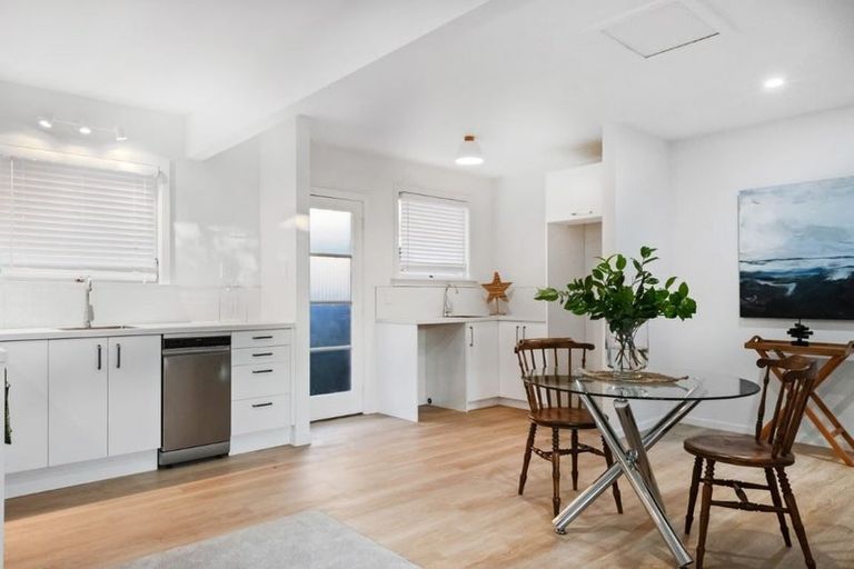 Photo of property in 6 Brougham Street, Addington, Christchurch, 8024