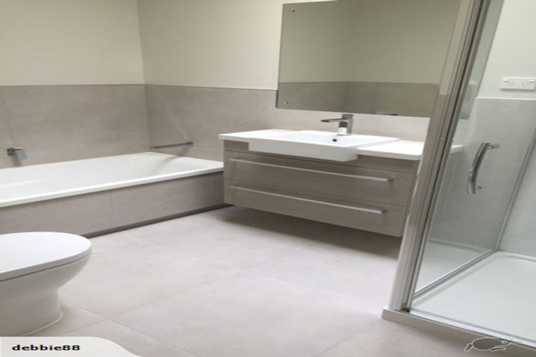 Photo of property in 15 Costa Viva Crescent, Karaka, Papakura, 2113