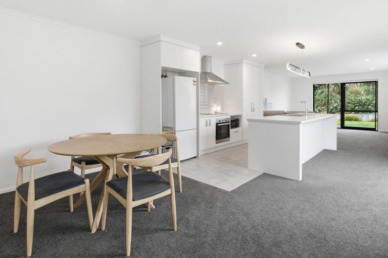 Photo of property in 93 Hills View Drive, Papamoa, 3118