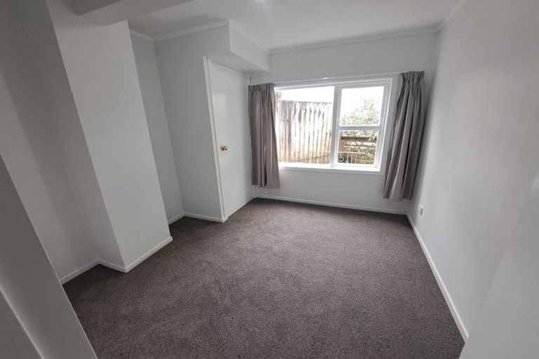 Photo of property in 100 Barrys Road, Glendene, Auckland, 0602
