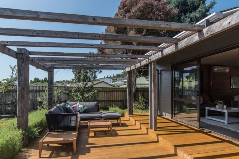 Photo of property in 4 Poneke Drive, Waikanae, 5036