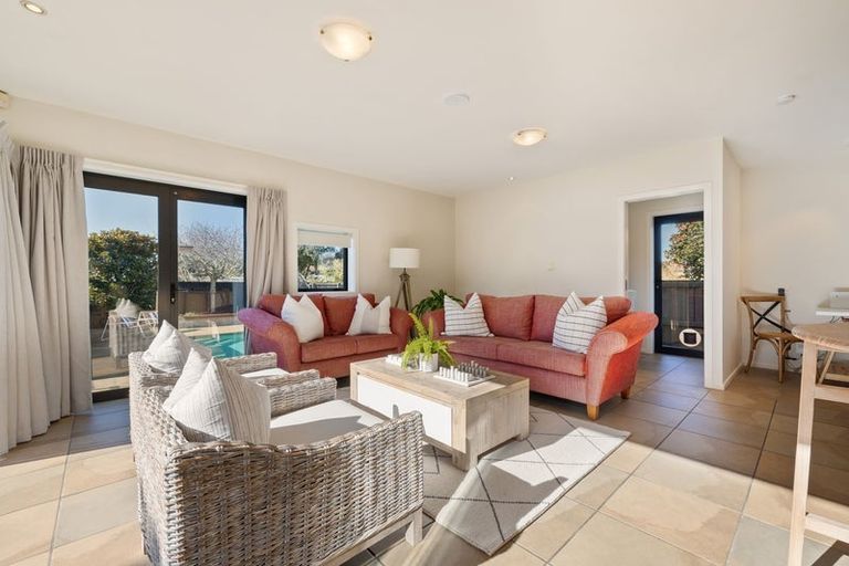 Photo of property in 252 Waimairi Road, Ilam, Christchurch, 8041