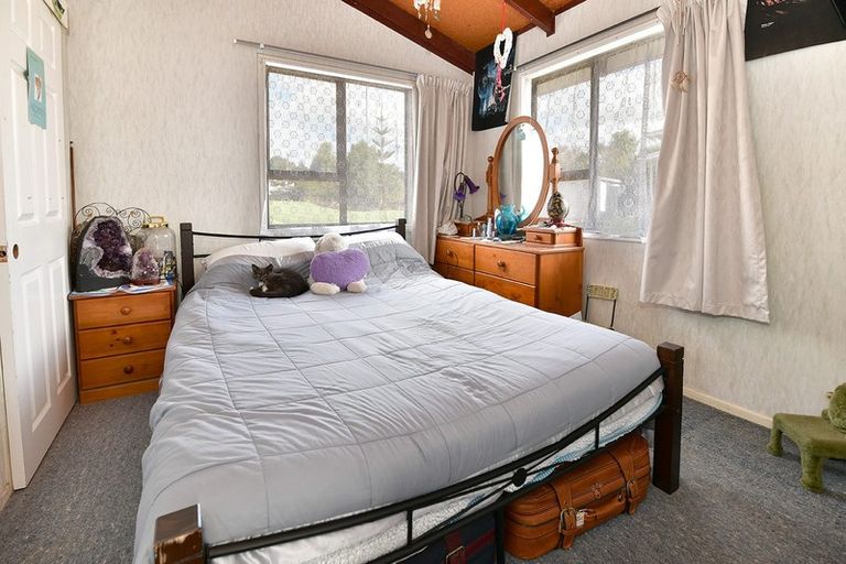 Photo of property in 44a Rautawhiri Road, Helensville, 0800