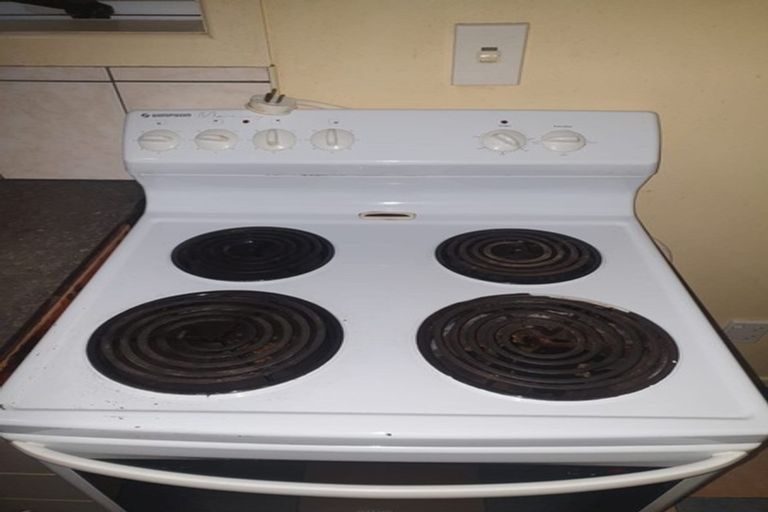 Photo of property in 573 Massey Road, Mangere, Auckland, 2022