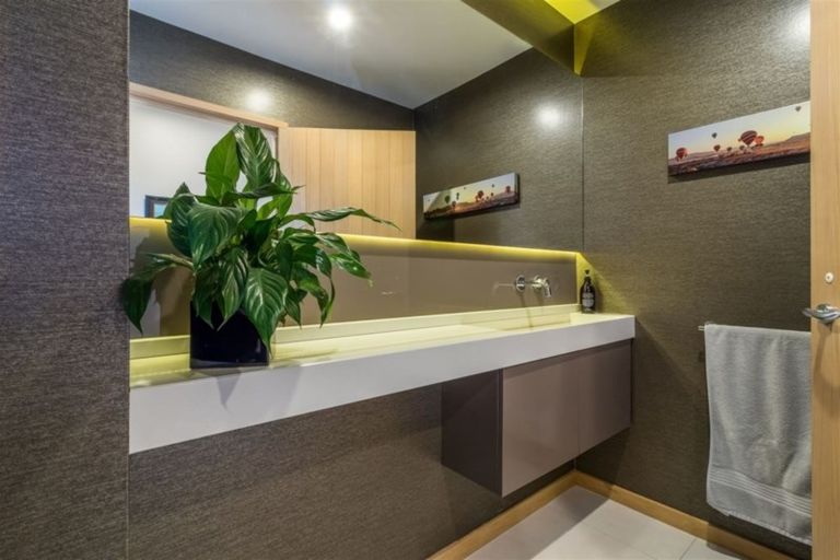 Photo of property in 67 Puriri Street, Riccarton, Christchurch, 8041