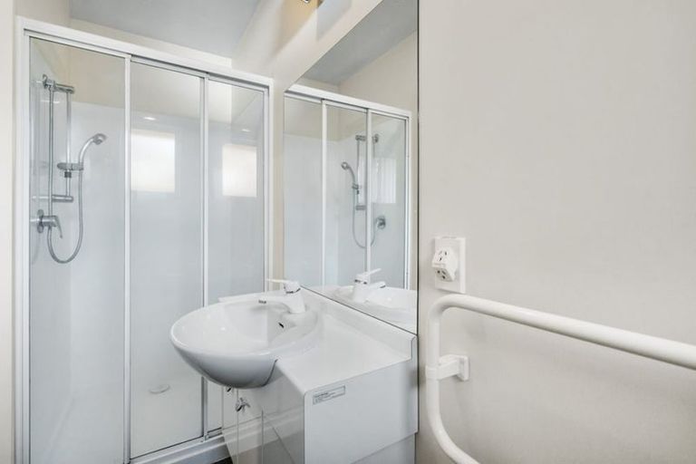 Photo of property in 29a Division Street, Riccarton, Christchurch, 8041