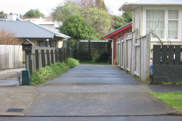 Photo of property in 16 Franklin Avenue, Hokowhitu, Palmerston North, 4410