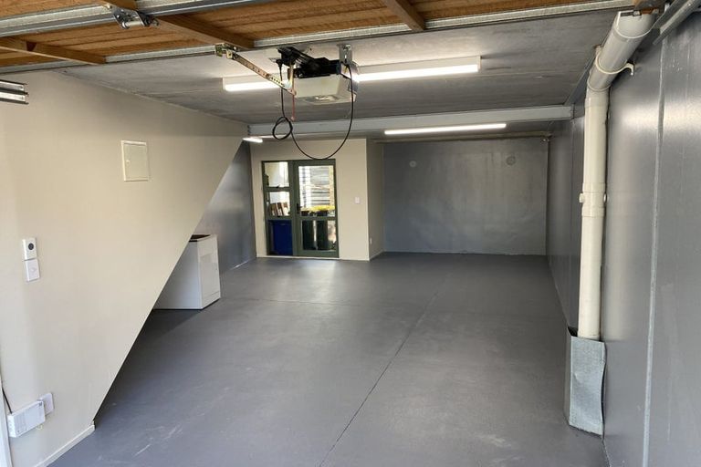 Photo of property in 8/19 Ocean View Road, Hillcrest, Auckland, 0627