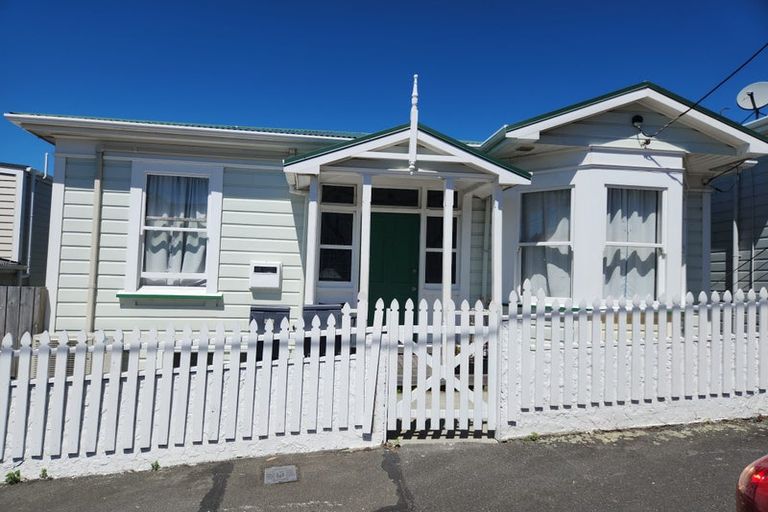 Photo of property in 12u1 Myrtle Crescent, Mount Cook, Wellington, 6021