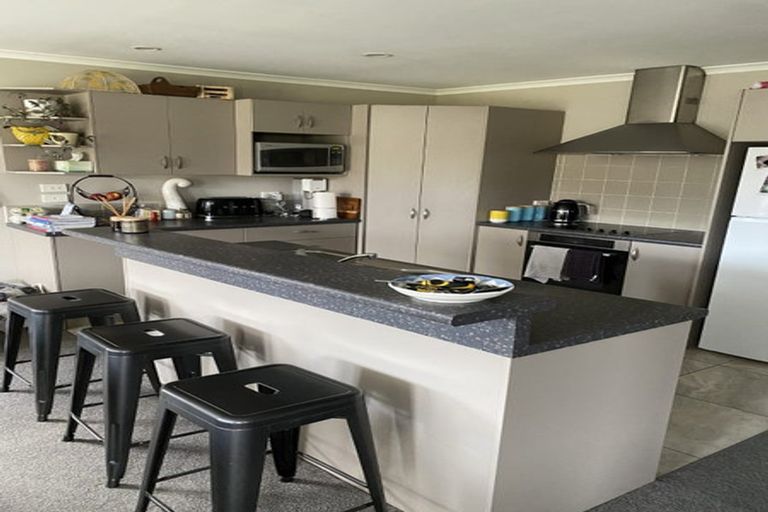 Photo of property in 22 Linkwater Way, Parklands, Christchurch, 8083