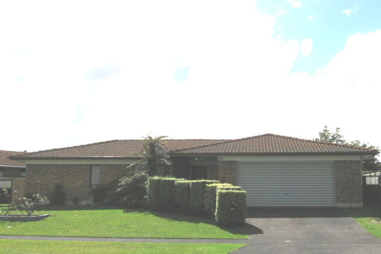 Photo of property in 30 Frank Evans Place, Henderson, Auckland, 0610