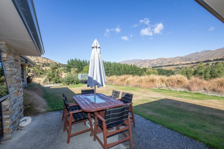 Photo of property in 945 Mount Barker Road, Wanaka, 9382