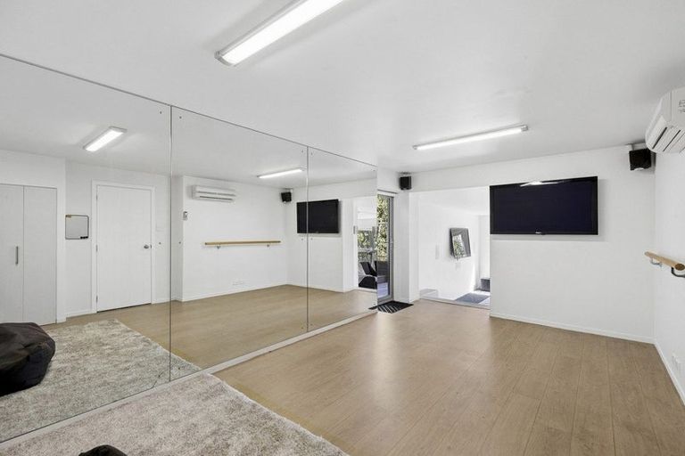 Photo of property in 8a Doon Street, Vauxhall, Dunedin, 9013