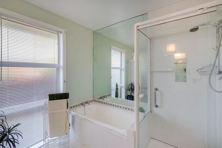 Photo of property in 131 Kendal Avenue, Burnside, Christchurch, 8053
