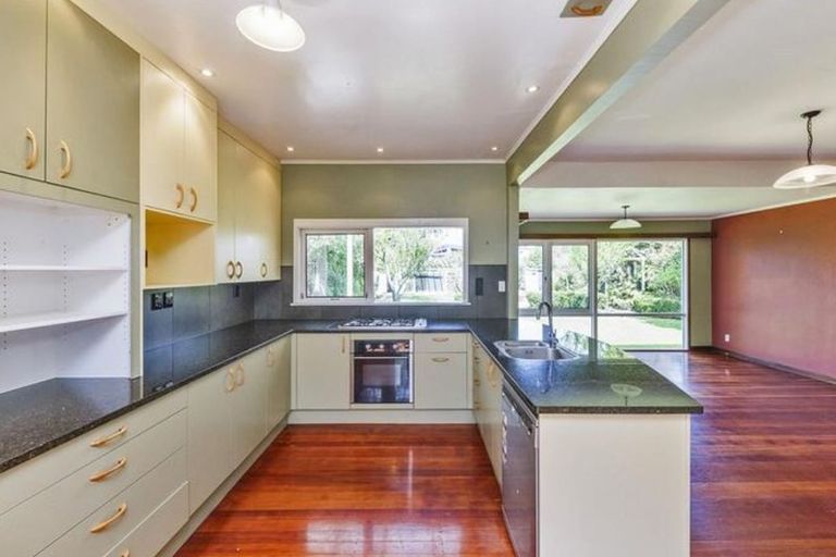 Photo of property in 19 Sheffield Street, Awapuni, Palmerston North, 4412