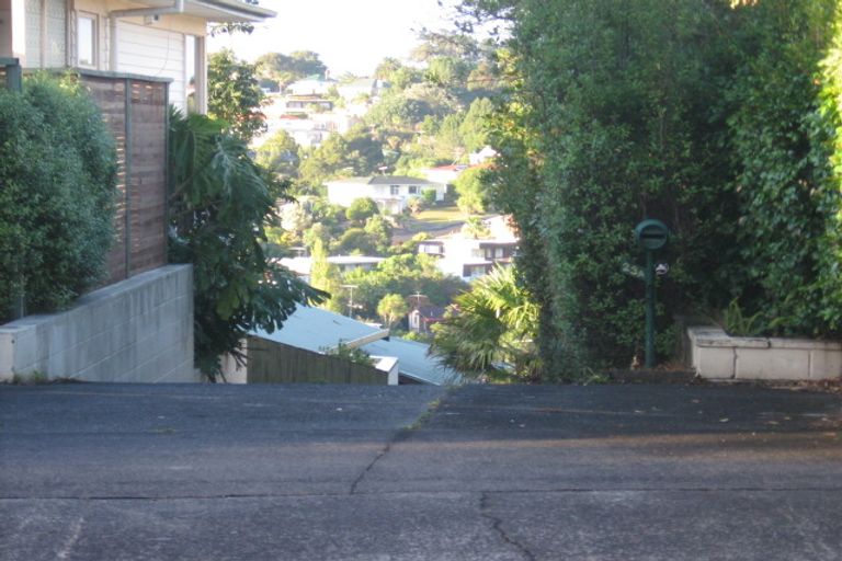 Photo of property in 2/23 Monarch Avenue, Hillcrest, Auckland, 0627