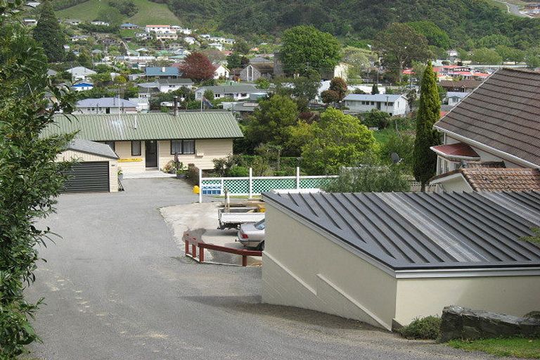 Photo of property in 129b Wellington Street, Picton, 7220