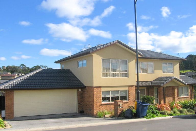 Photo of property in 4 Rosa Place, Henderson, Auckland, 0612