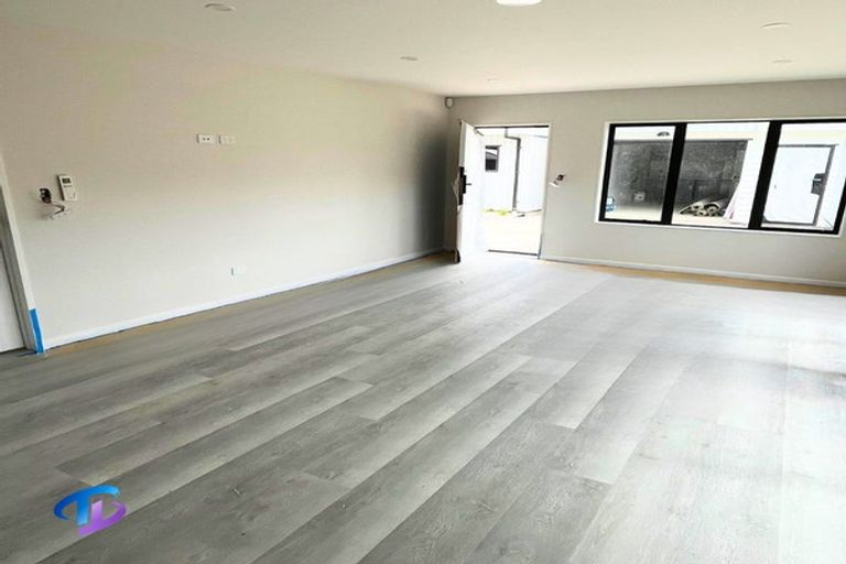 Photo of property in 29 Wai Iti Place, Clendon Park, Auckland, 2103
