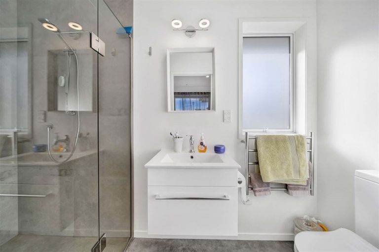 Photo of property in 2 Mercade Close, Stratford, 4332