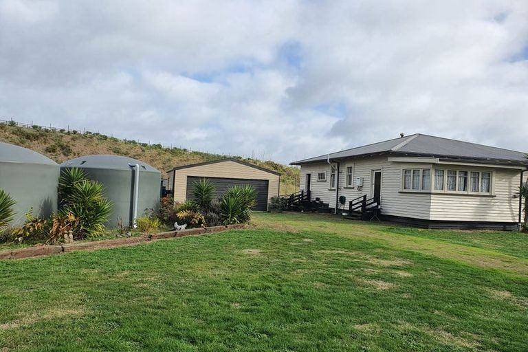 Photo of property in 125b Hickford Road, Foxton, 4893