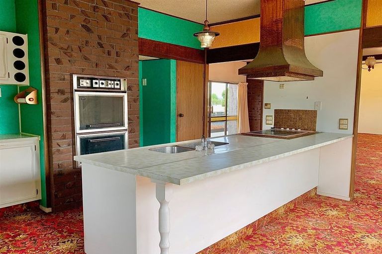 Photo of property in 156 Porangahau Road, Waipukurau, 4200