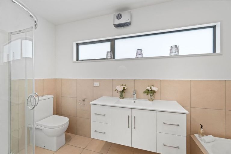 Photo of property in 2/670 Ferry Road, Woolston, Christchurch, 8023