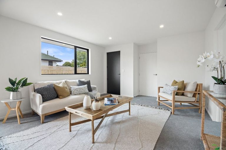 Photo of property in 2/8 Larch Place, Casebrook, Christchurch, 8051