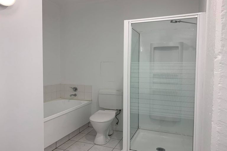 Photo of property in Tennyson Apartments, 19/25 Tennyson Street, Te Aro, Wellington, 6011