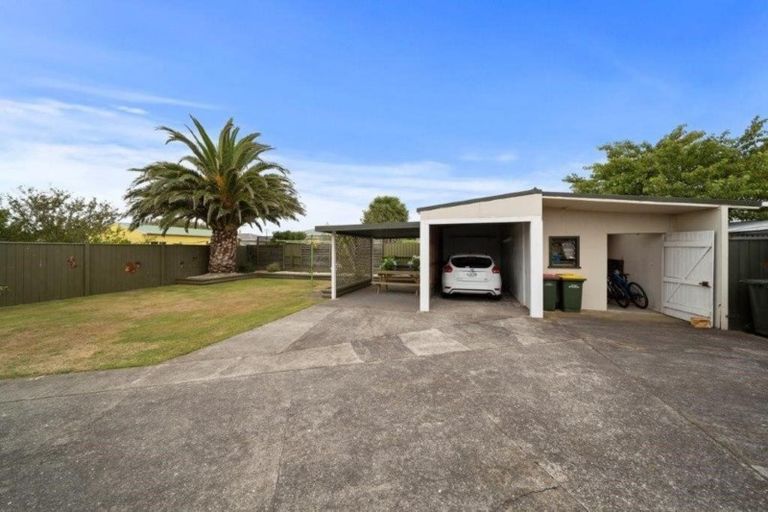 Photo of property in 116 Waihi Road, Hawera, 4610