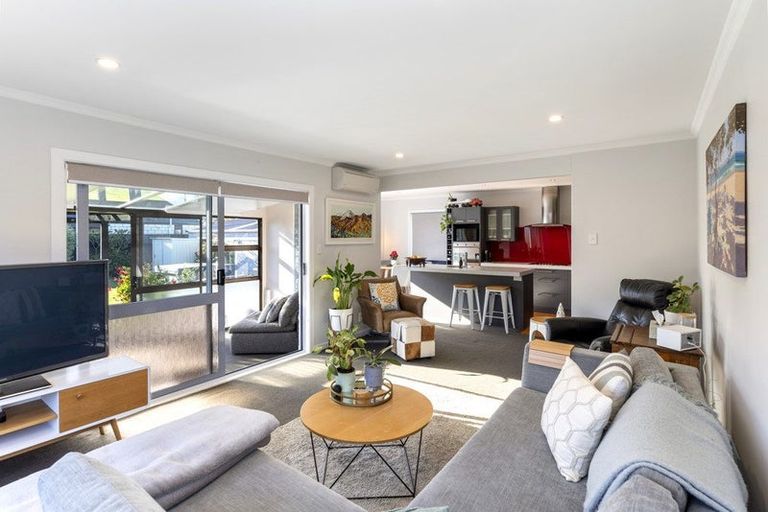 Photo of property in 53 Woolley Street, Avondale, Christchurch, 8061