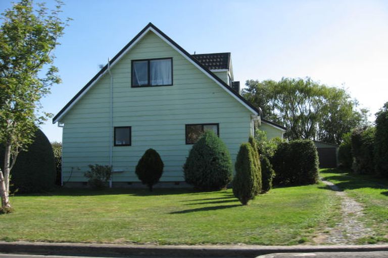 Photo of property in 20 Spring Place, Leeston, 7632