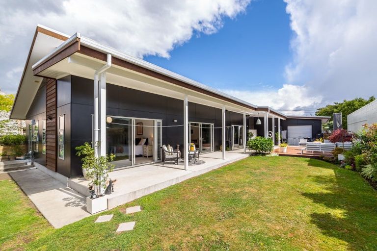 Photo of property in 37 Reading Street, Greytown, 5712