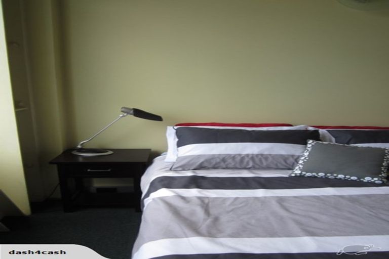 Photo of property in Qba Apartments, 2j/51 Webb Street, Mount Cook, Wellington, 6011
