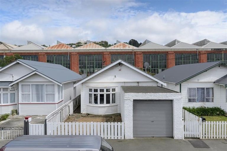 Photo of property in 72 Ross Street, Kilbirnie, Wellington, 6022