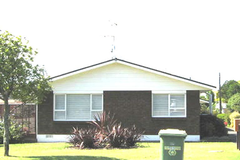 Photo of property in 1/12 Parker Avenue, New Lynn, Auckland, 0600