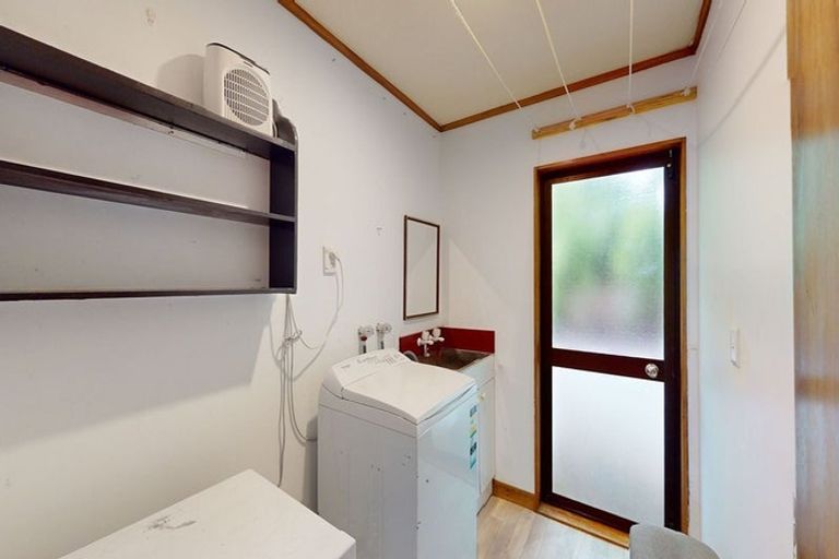 Photo of property in 33 Shirley Street, Karori, Wellington, 6012