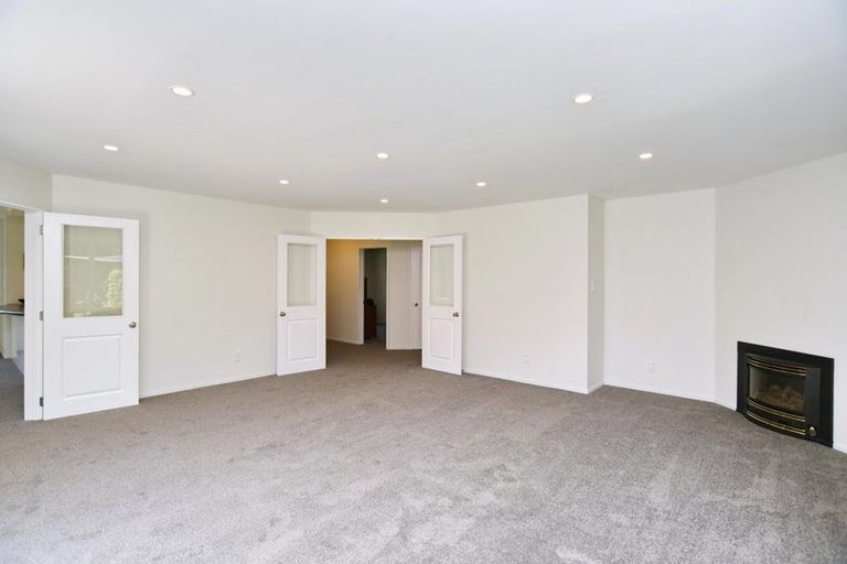 Photo of property in 42 Woodhurst Drive, Casebrook, Christchurch, 8051