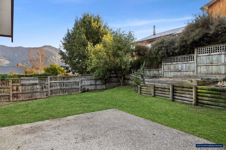 Photo of property in 3b Hogan Lane, Wanaka, 9305