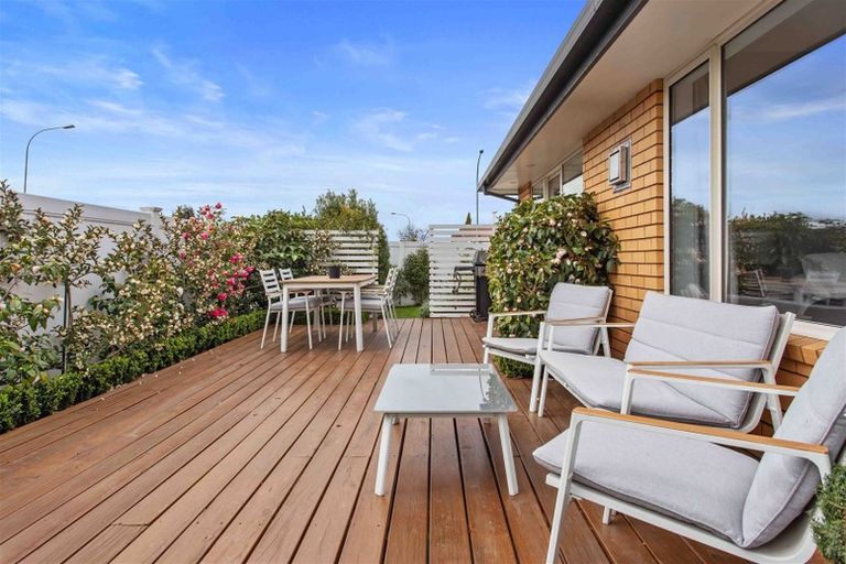 Photo of property in 1 Green Street, Rangiora, 7400