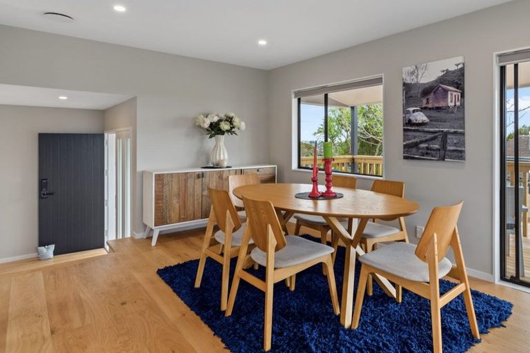 Photo of property in 168 Luckens Road, West Harbour, Auckland, 0618