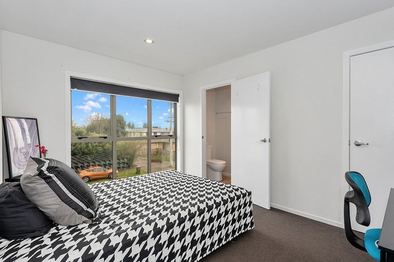 Photo of property in 100u6 Knighton Road, Hillcrest, Hamilton, 3216