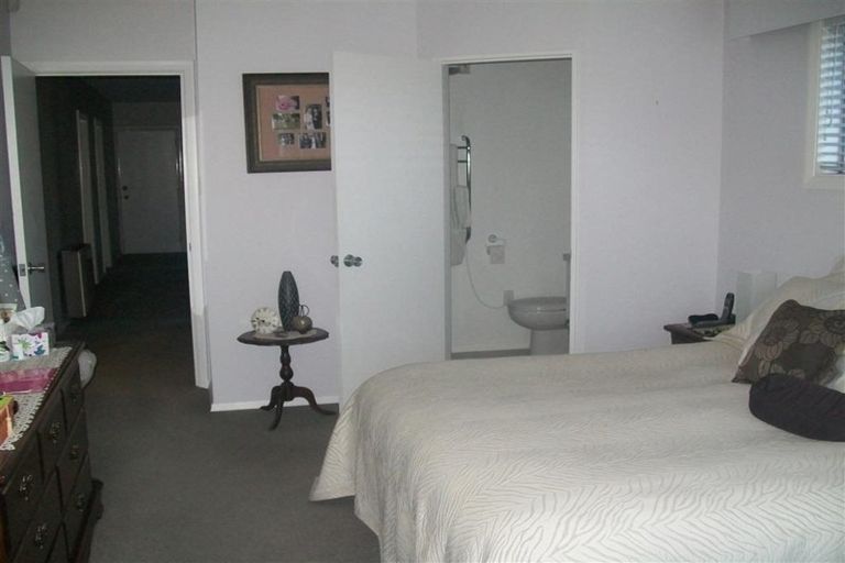 Photo of property in 27 Hartford Street, Burnside, Christchurch, 8053